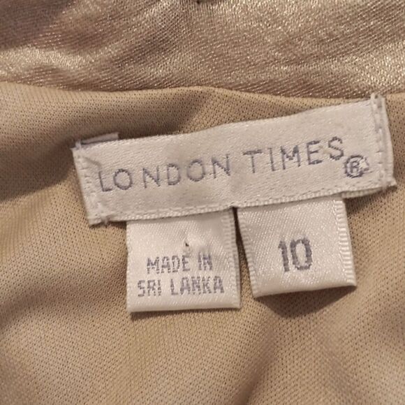 London Times Gold Ruffled and Layered Dress. Cocktail. Evening. Wedding. - Picture 6 of 9